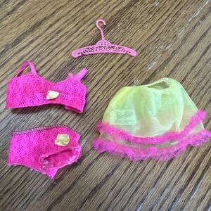 Vintage Barbie #1864 Close Ups Bra, Panties & Yellow Slip FASHION LOT